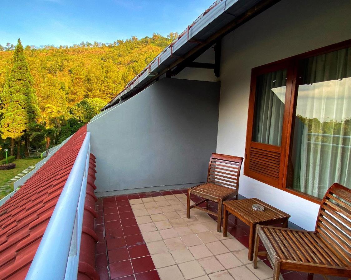 Grand Whiz Hotel Bromo Exterior foto
